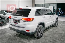 جیپ گراند شیرۆکی